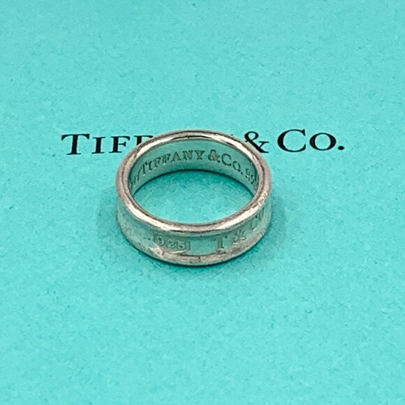 Authentic Tiffany & Co 925 Silver 1837 Medium Ring Size 5.75 - Picture 1 of 8